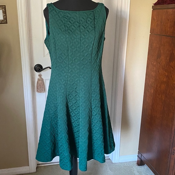 Julian Taylor Dresses & Skirts - Julian Taylor Jade Green Dress, Size 10